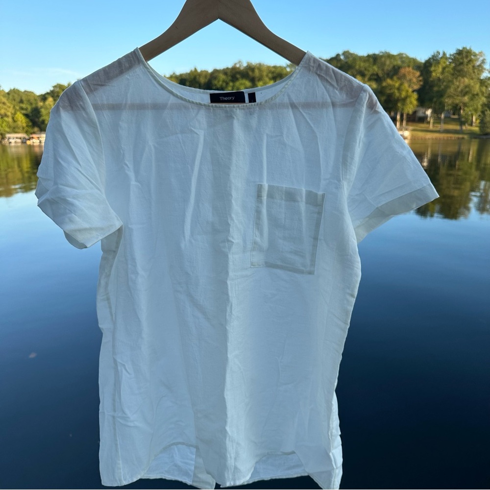Theory  White Short Sleeve Tee - Button Back - airy cotton - S
